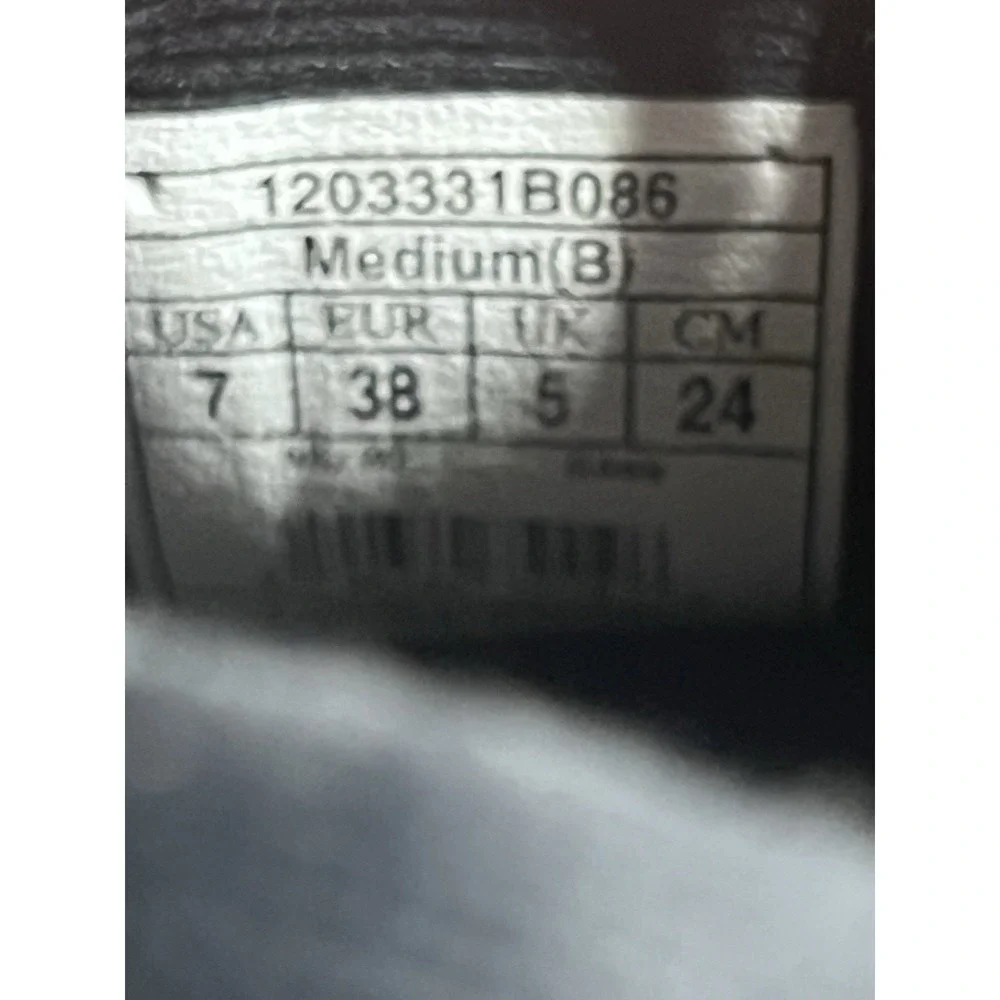 Brooks ghost 13